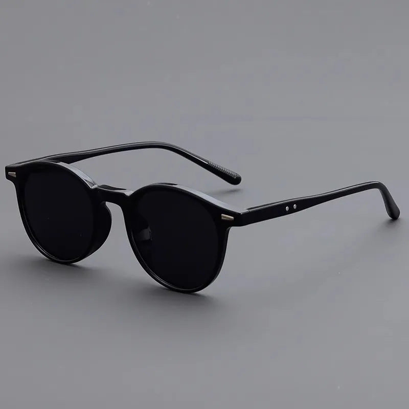 Calloway Sun Round Sunglasses in Gloss Black