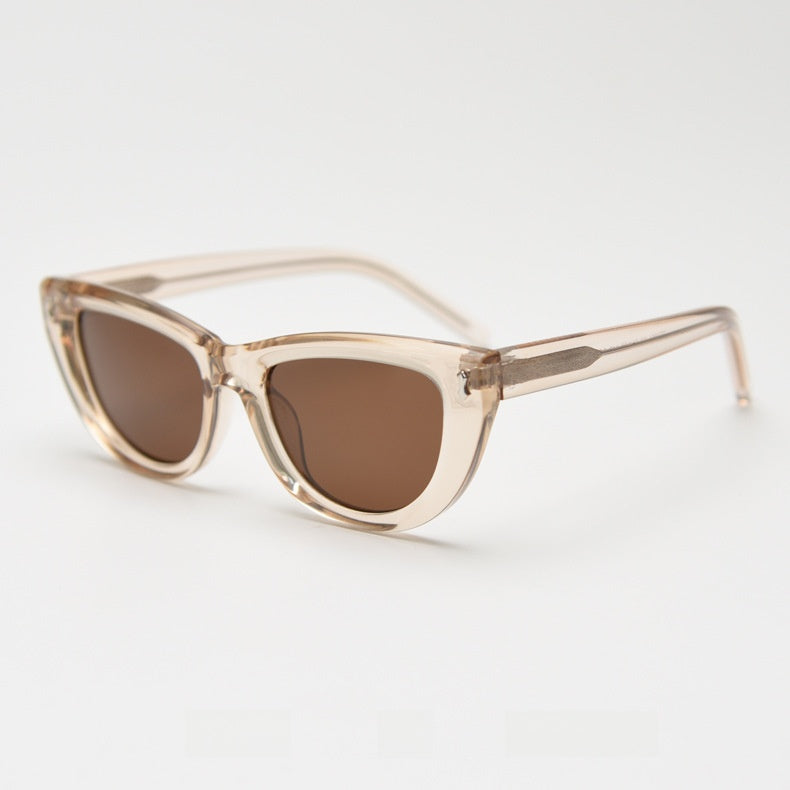 Kiki 01 Cat-Eye Sunglasses in Champagne / Tea