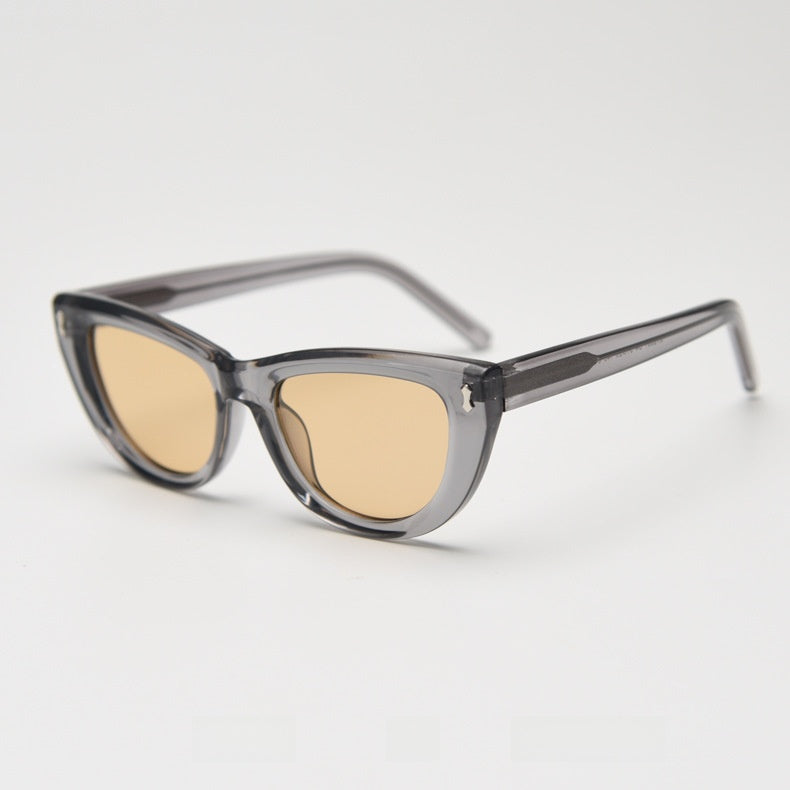 Kiki 01 Cat-Eye Sunglasses in Clear Gray / Yellow