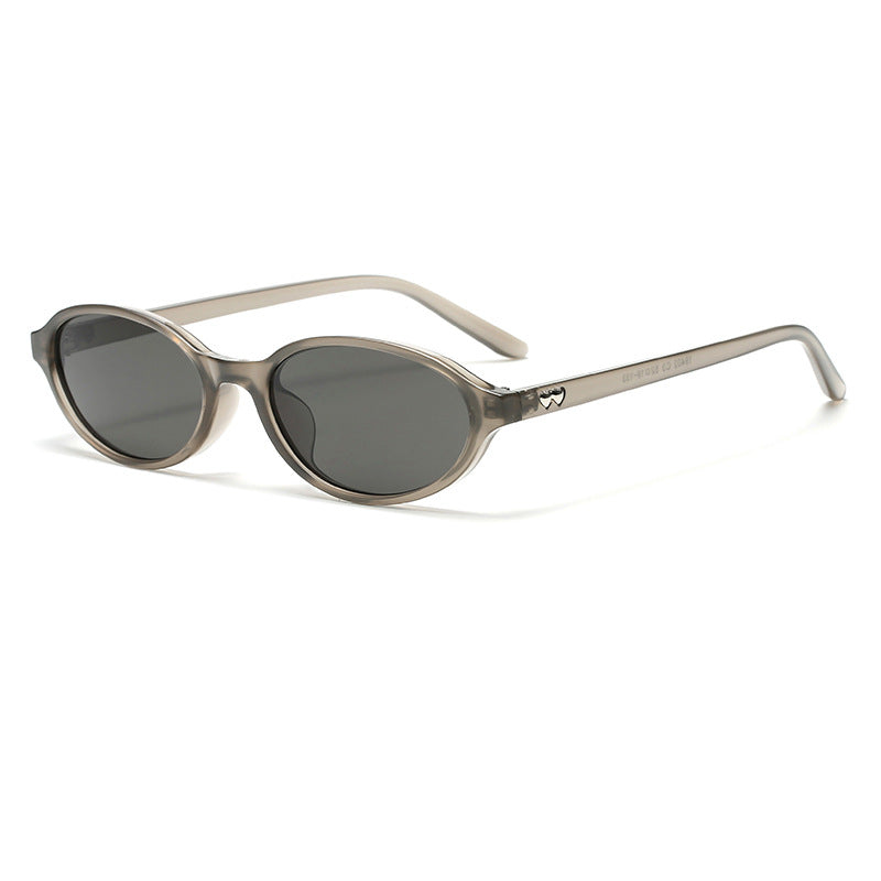 Pistachio BR01 Oval Sunglasses in Gray / Gray