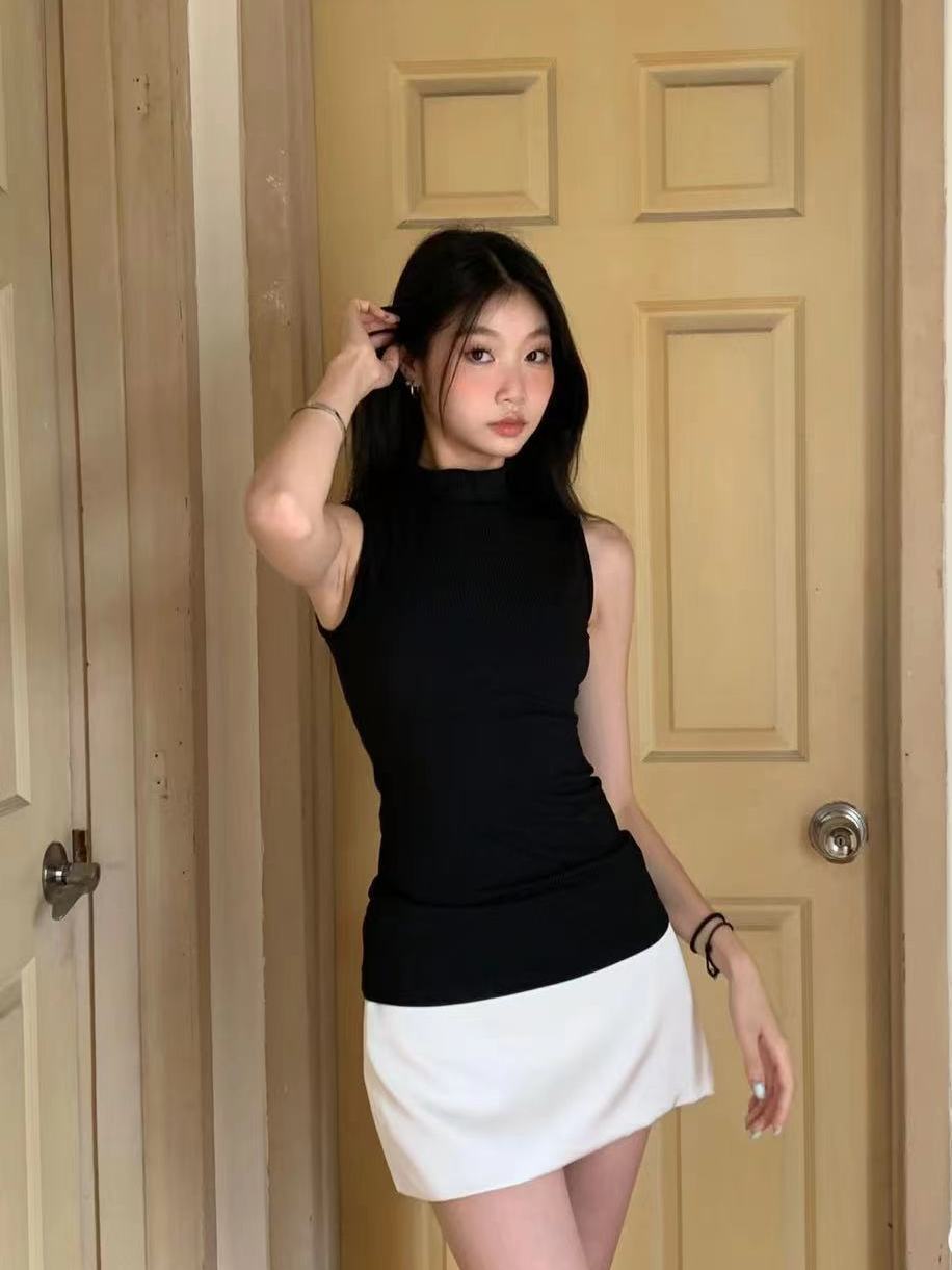 The Lina Sleeveless Mock-Neck Knit Top, photo 4