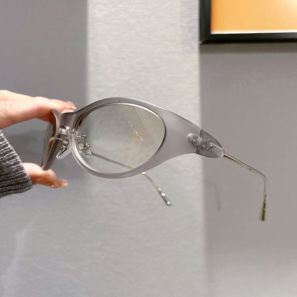 Swift 01 Wraparound Sunglasses in Light Mercury Mirror
