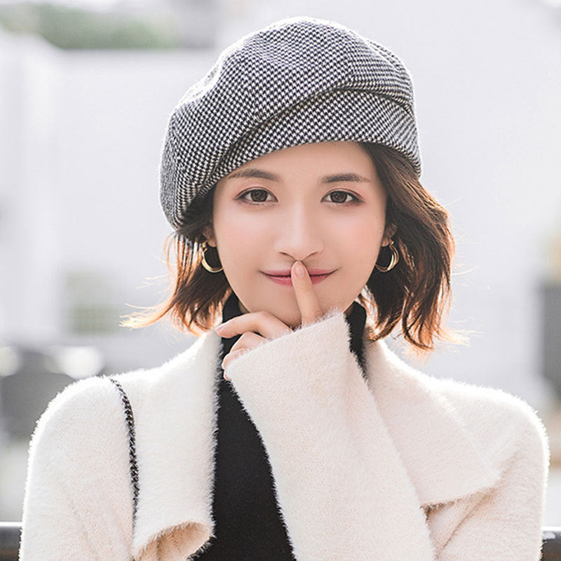 The Isabeau Knit Beret in Black