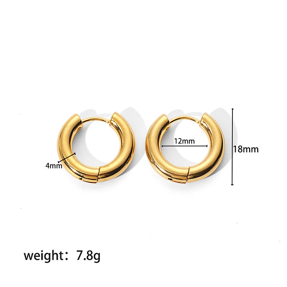 The Lune Waterproof Chunky Huggie Hoops in Gold - 18 mm