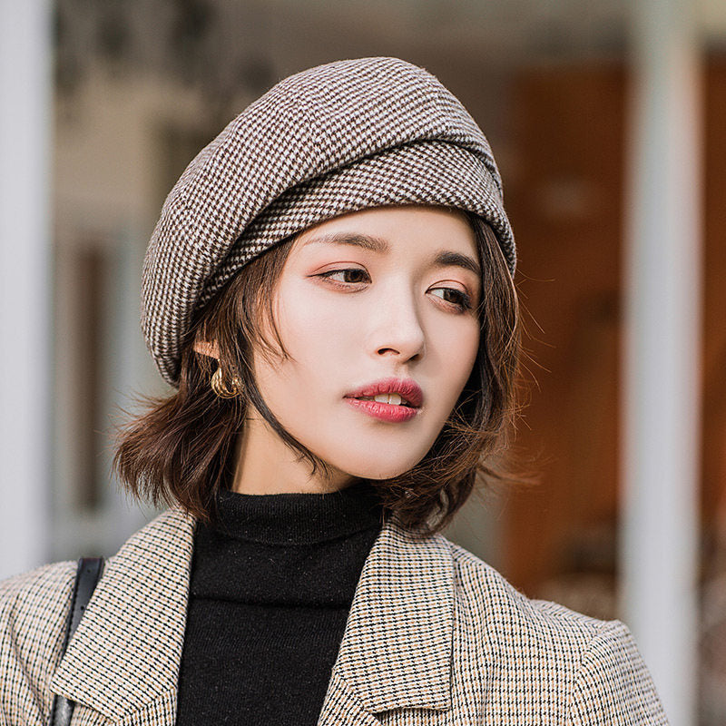 The Isabeau Knit Beret in Coffee