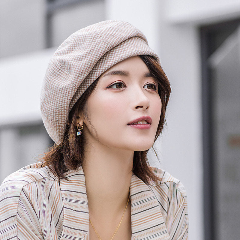 The Isabeau Knit Beret in Khaki