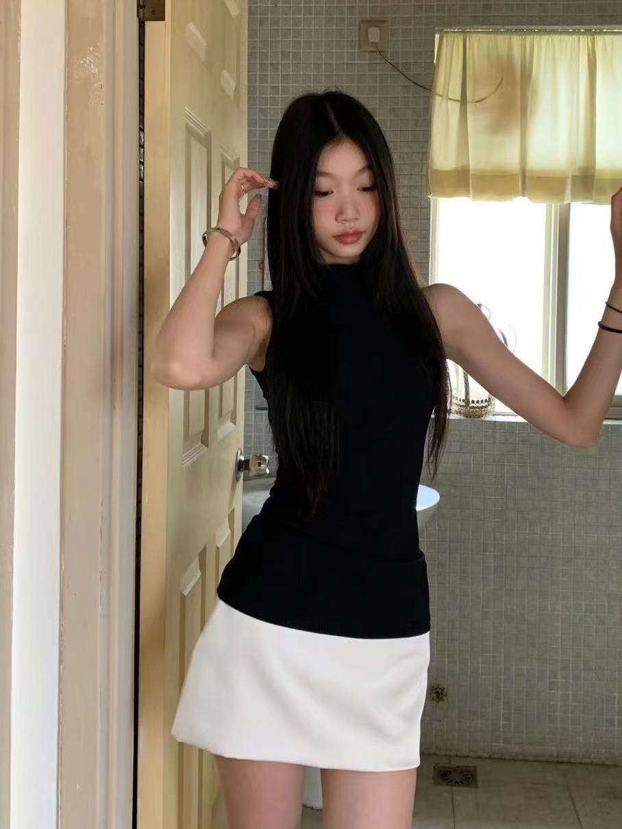 The Lina Sleeveless Mock-Neck Knit Top, photo 3