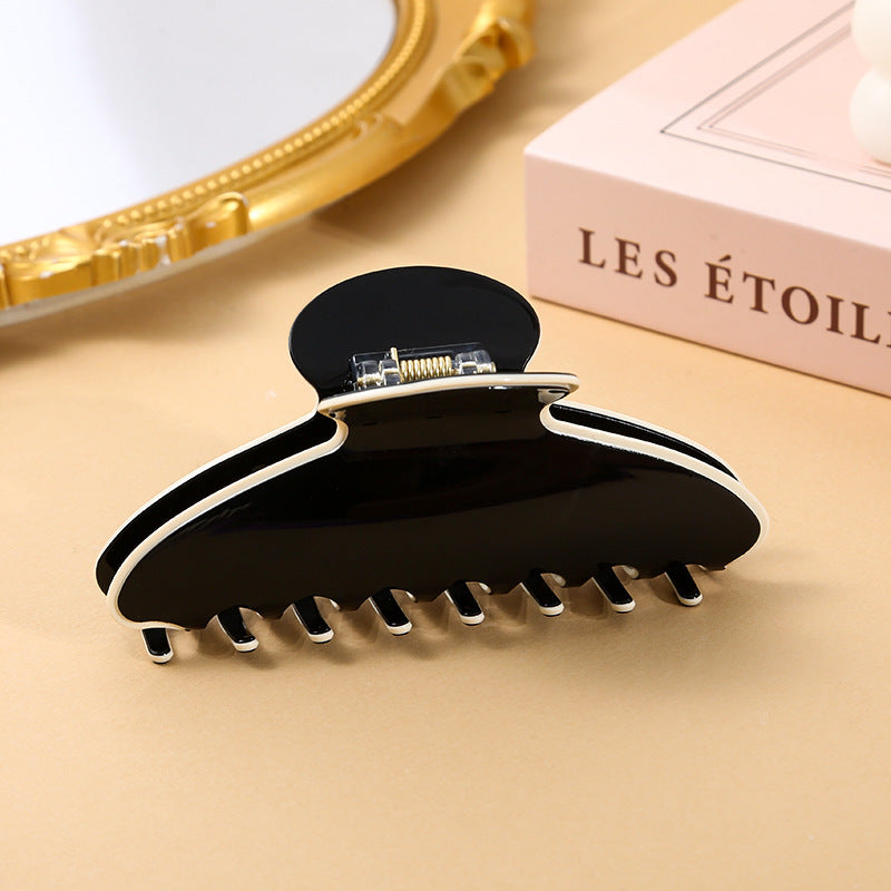 The Odile Acetate Claw Clip in Black